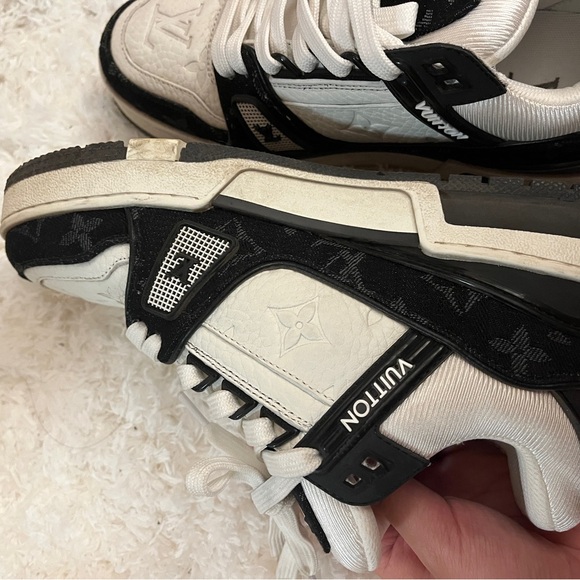 lV Trainer black and white sneaker - Picture 8 of 11